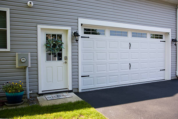 24/7 Emergency Garage Door Panel Replacement experts in Gravette, AR